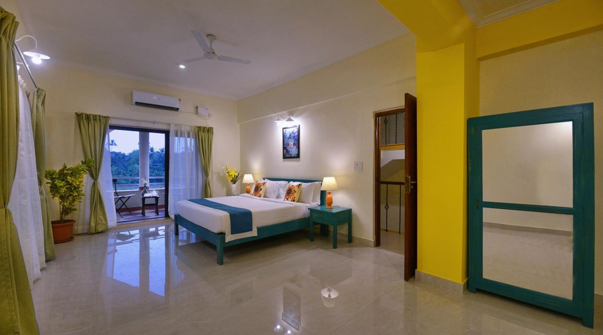 Treehouse Blue Hotel & Villas Colva Exterior photo