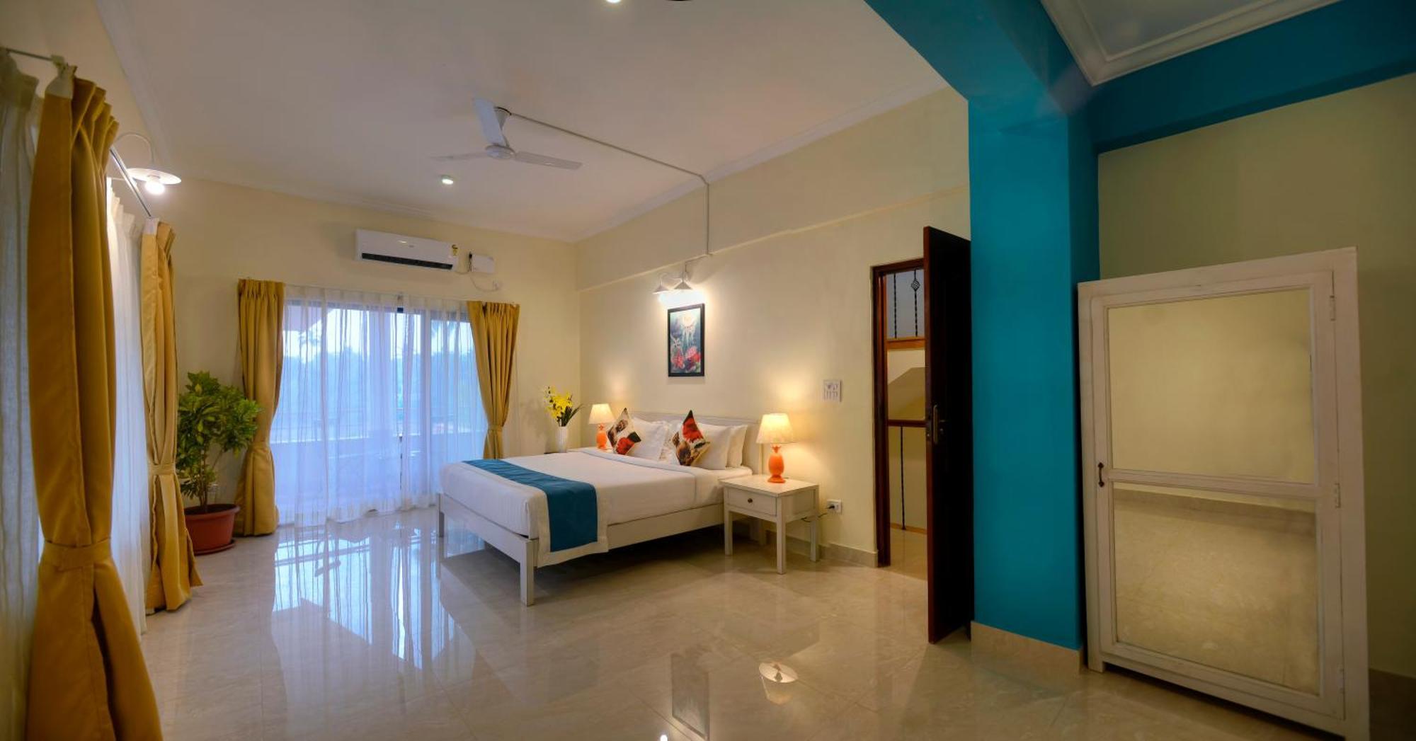 Treehouse Blue Hotel & Villas Colva Exterior photo
