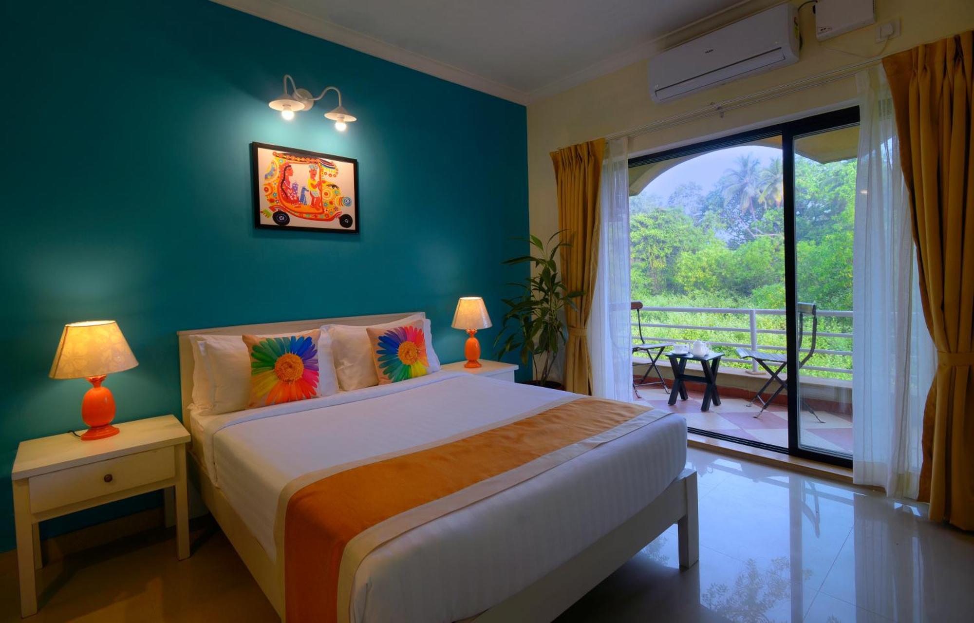 Treehouse Blue Hotel & Villas Colva Exterior photo
