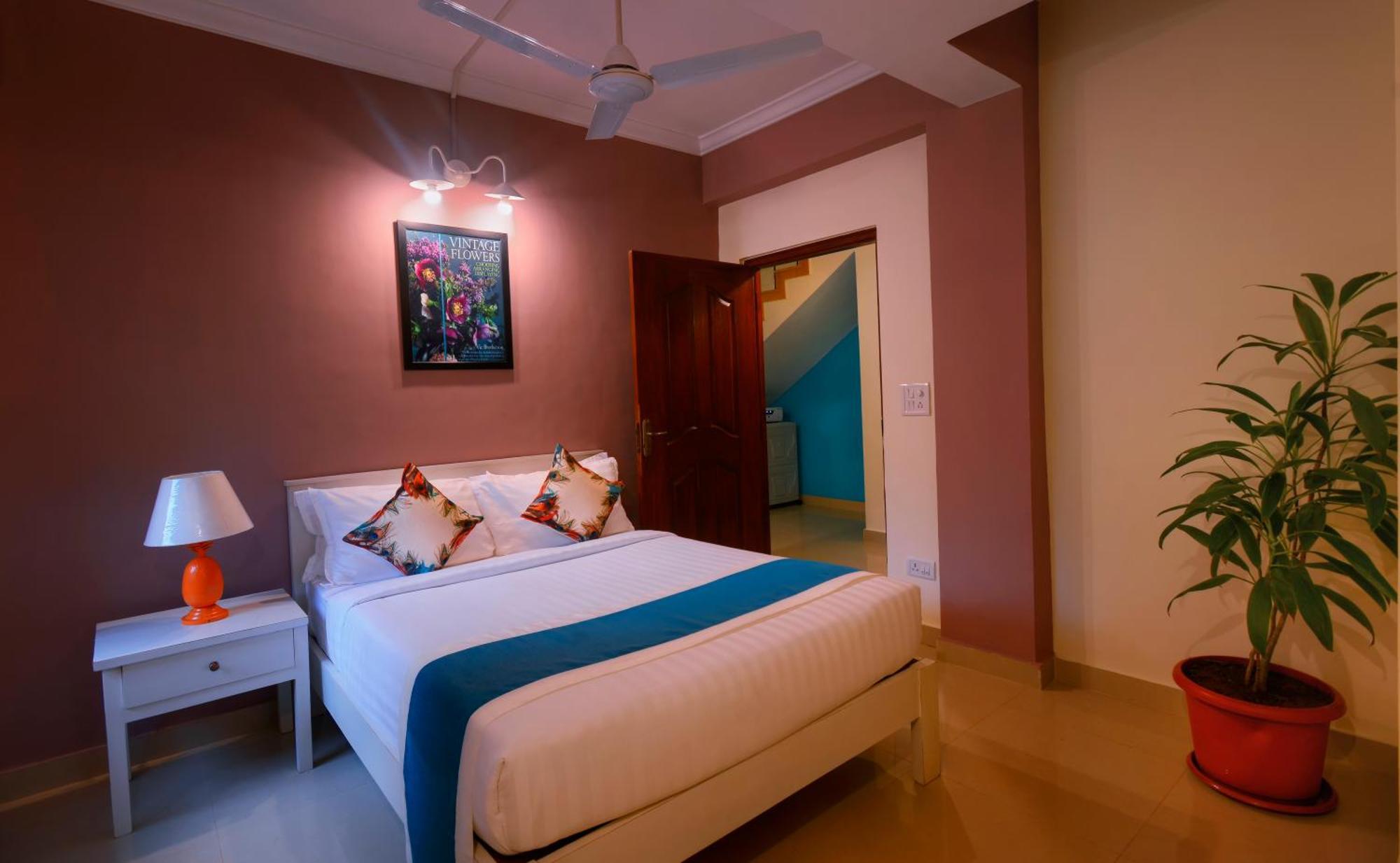 Treehouse Blue Hotel & Villas Colva Exterior photo
