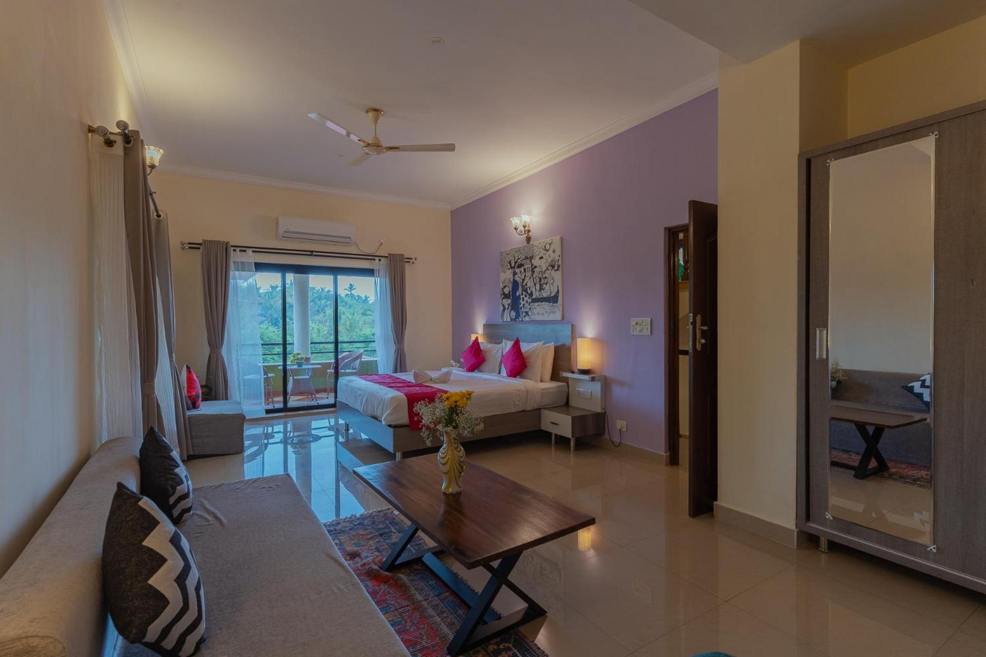 Treehouse Blue Hotel & Villas Colva Exterior photo